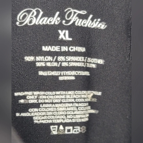 0147. NWOT~ Black Fushia ~ Shapewear Bottoms ~ Double Thigh Control ~ EZ 2 Wear - Picture 6 of 6